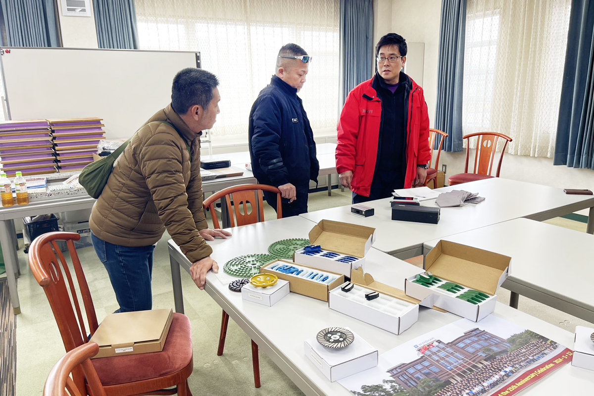 コンクリート研磨仕上げ日本一の安さ・低価格