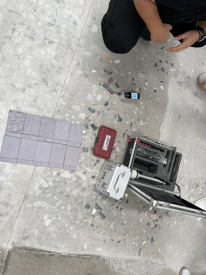 日本のコンクリート仕上げは20年遅れ