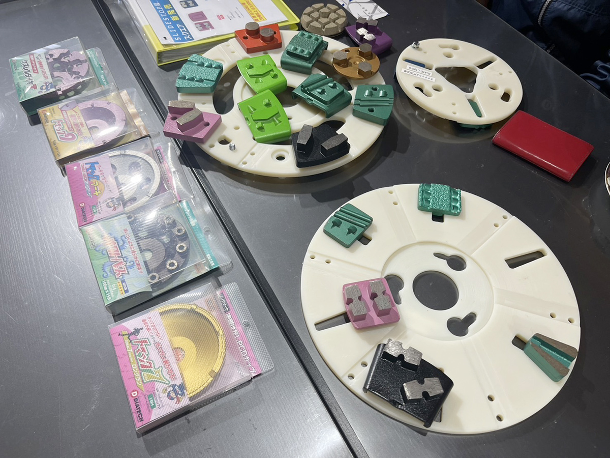 左官材料値上げラッシュ